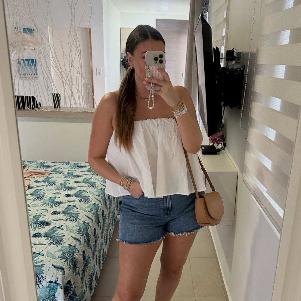 Petal & Pup White Ruffled Sleeveless Blouse